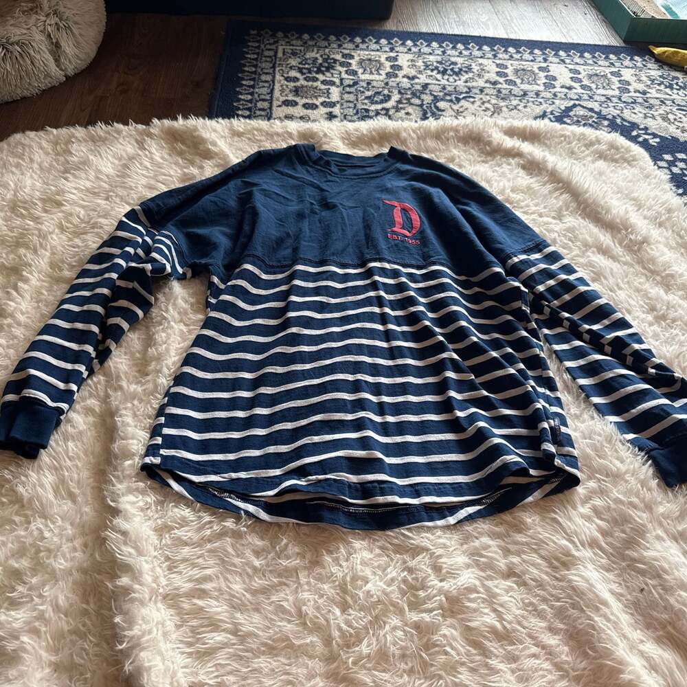 Walt‎ Disney World Resort Red White and Blue Striped Americana Spirit Jersey